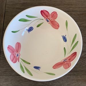 Italian Floral Bowl in Excellent Condition